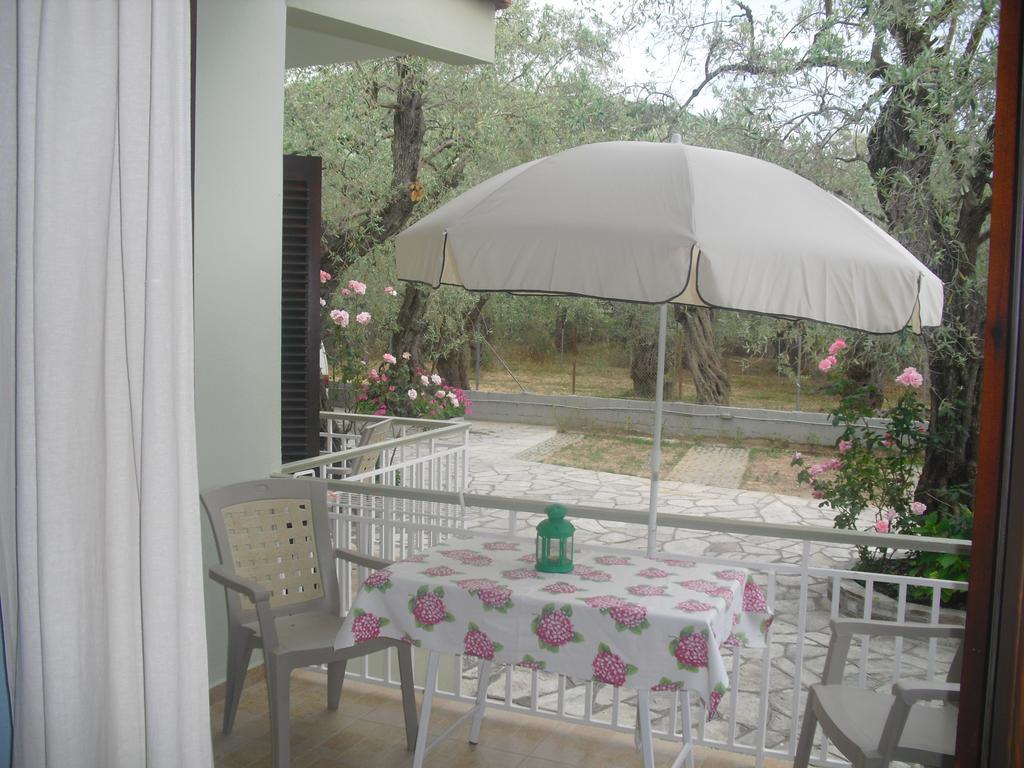 Guesthouse Irene Áfissos Habitación foto